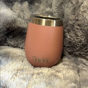 Yeti wine tumbler - sand washed pink